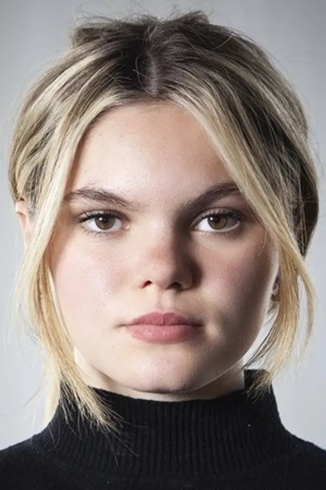 Sasha Gravat Harsch