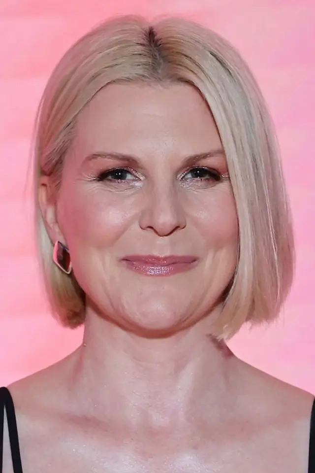 Jennifer Robertson